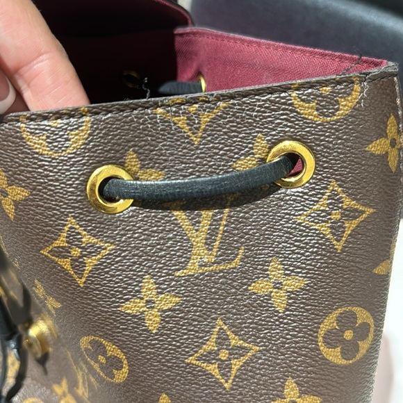 LV Backpack - Picture 8 of 8